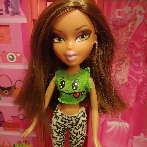 Vintage Bratz - Picture 2 of 3